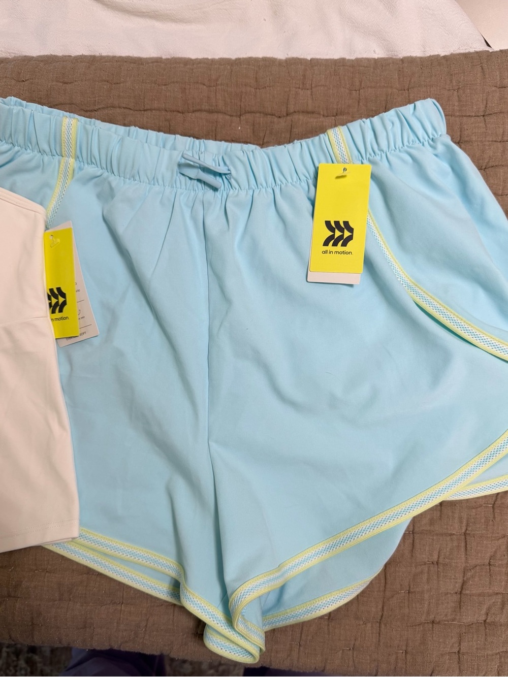 All in Motion Light Blue Women's Athletic Shorts and Tank top set - Picture 4 of 8